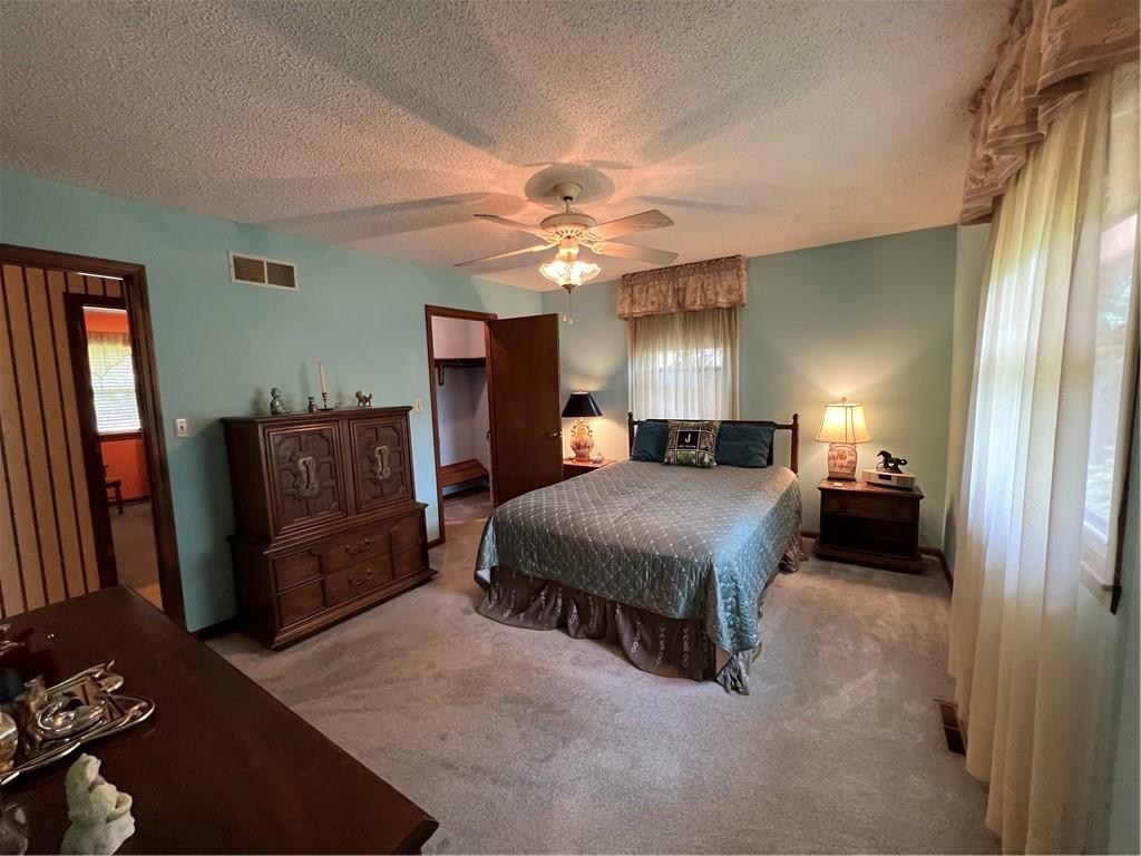 1303 Holiday Drive
