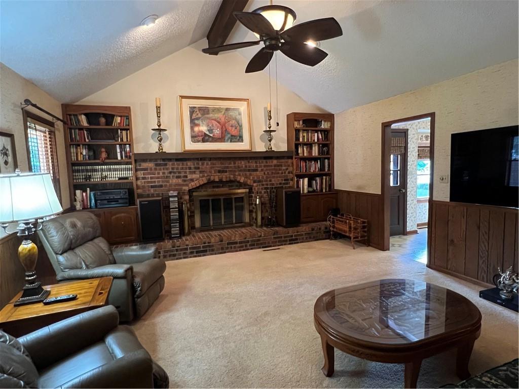 1303 Holiday Drive