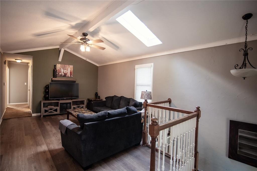 924 S 6th Street