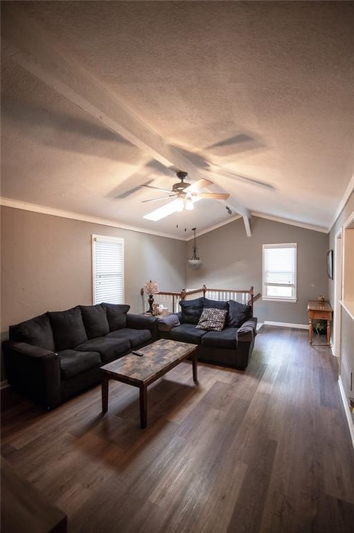 924 S 6th Street