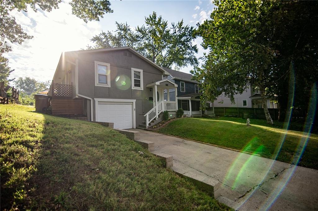 924 S 6th Street