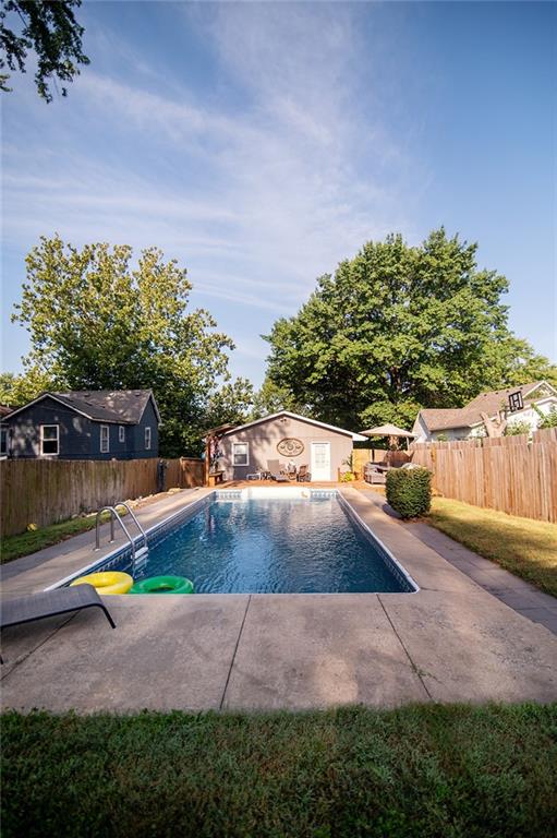 924 S 6th Street