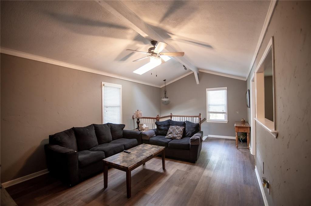 924 S 6th Street