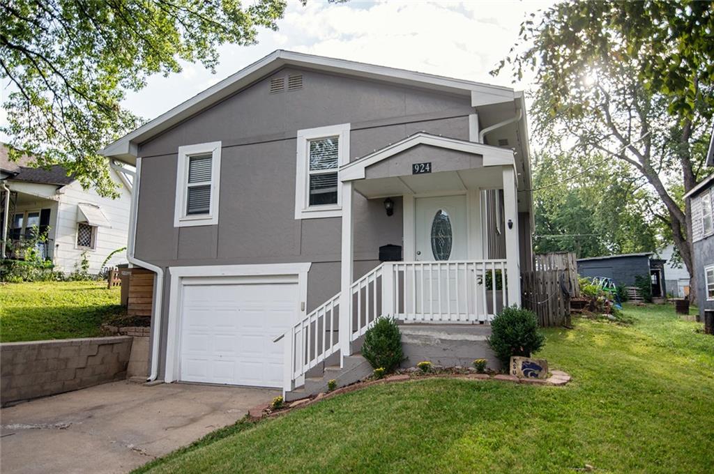 924 S 6th Street
