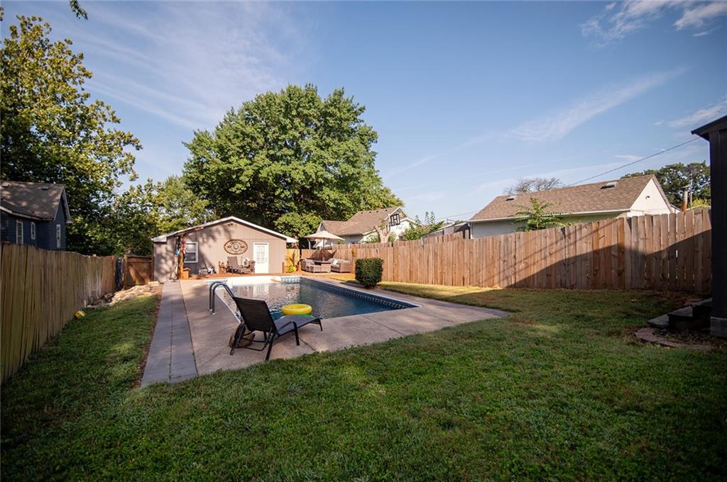 924 S 6th Street