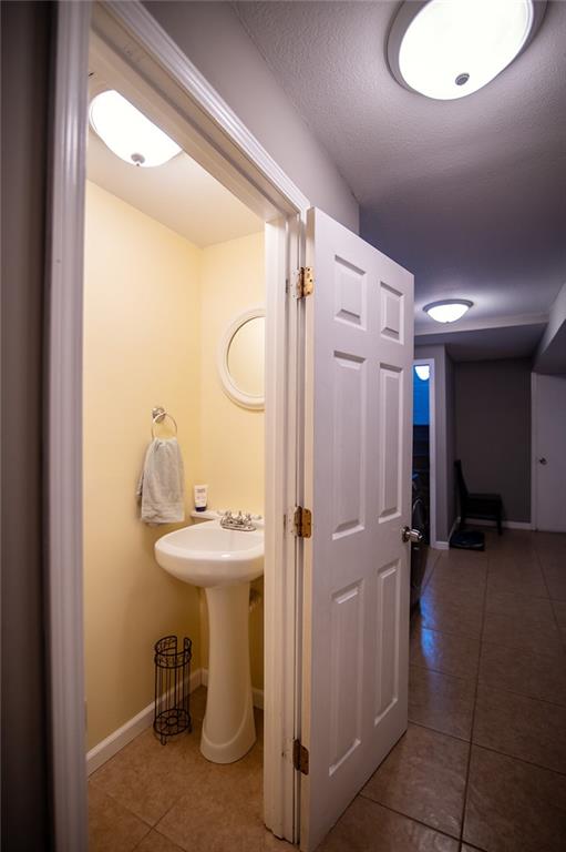 924 S 6th Street