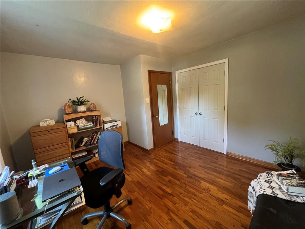 1220 Guthrie Circle