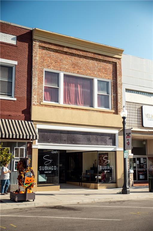 515 Commercial Street