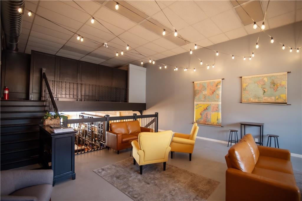 515 Commercial Street