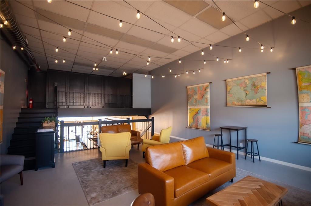 515 Commercial Street