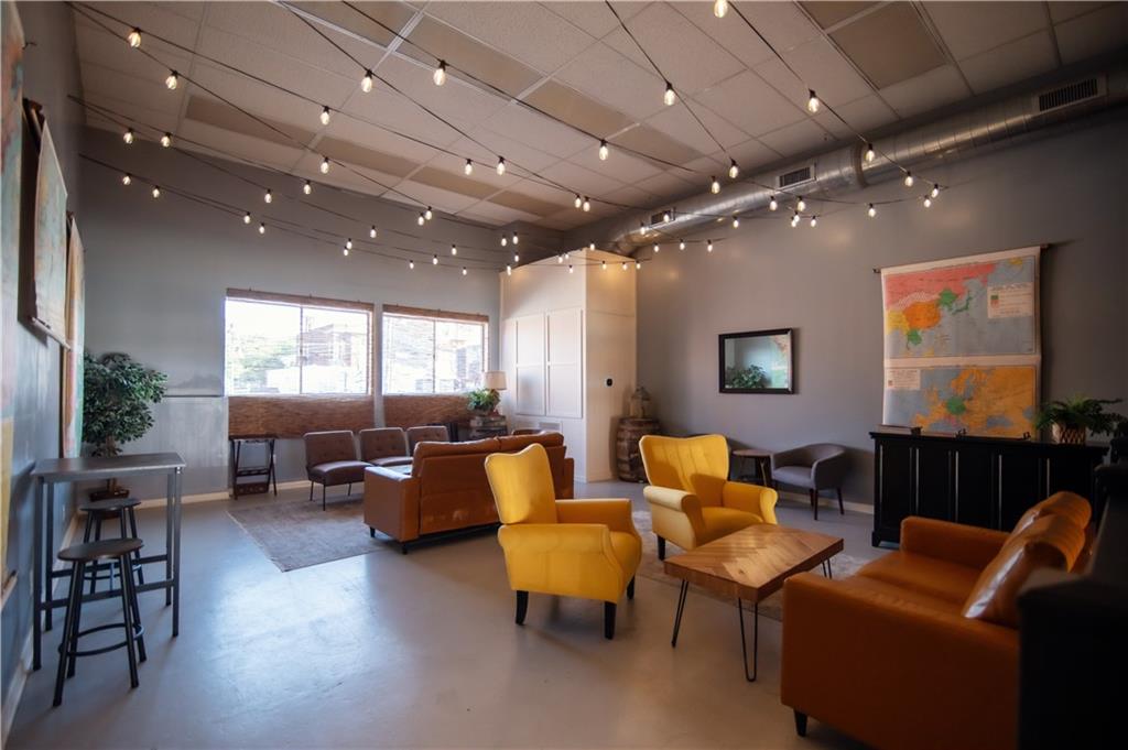 515 Commercial Street