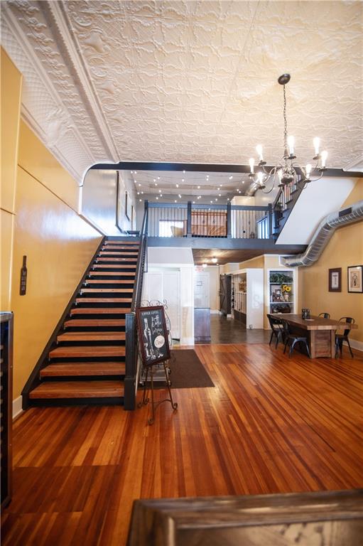 515 Commercial Street
