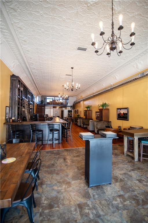515 Commercial Street