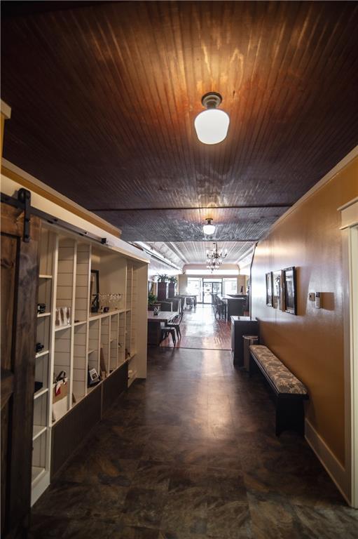 515 Commercial Street