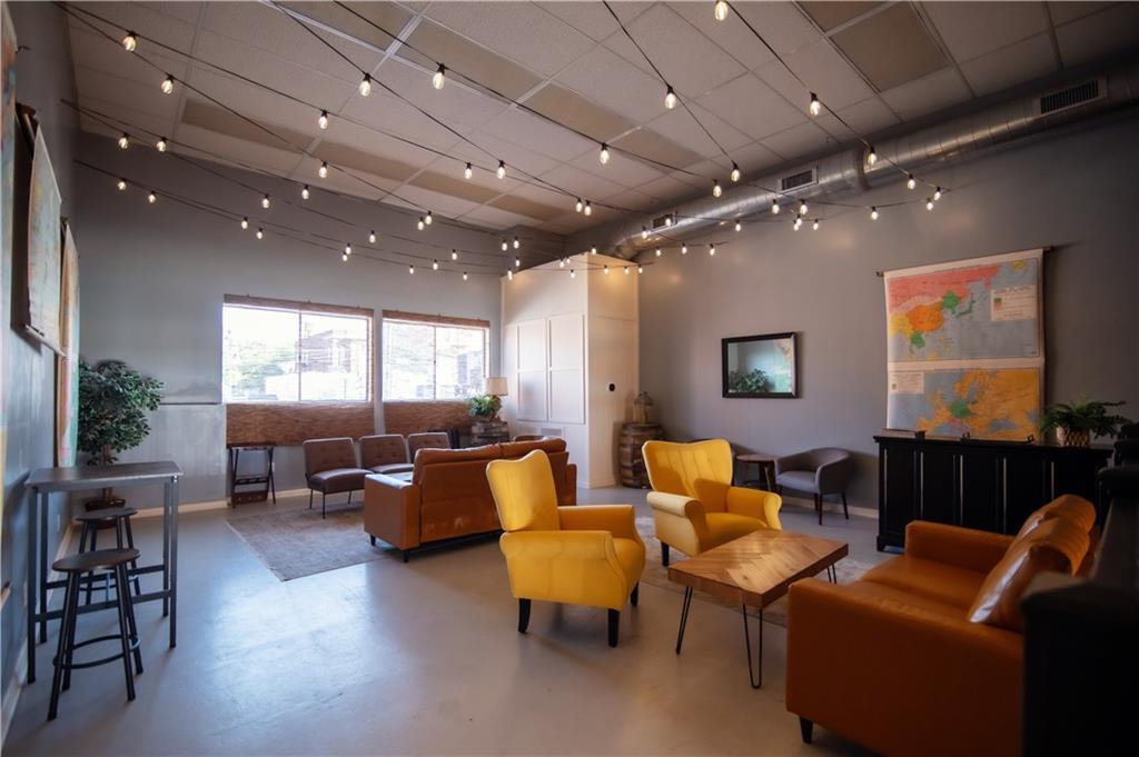 515 Commercial Street