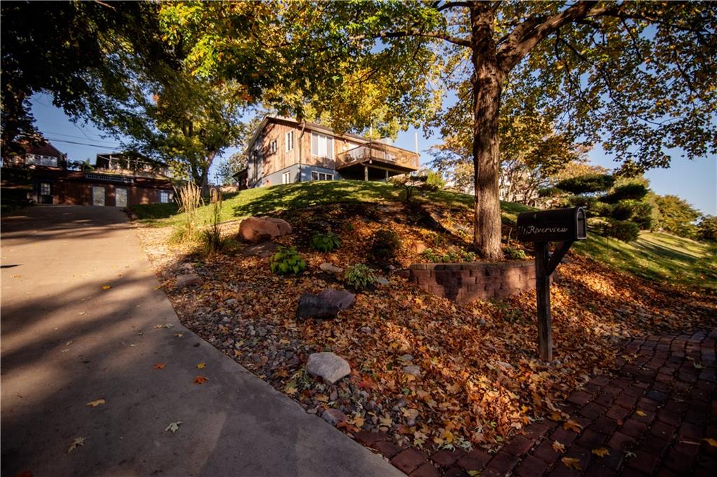 1111 Riverview Drive