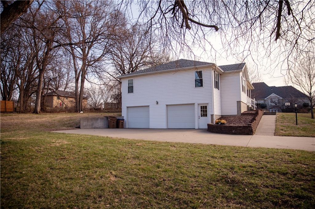1104 Summerfield Court