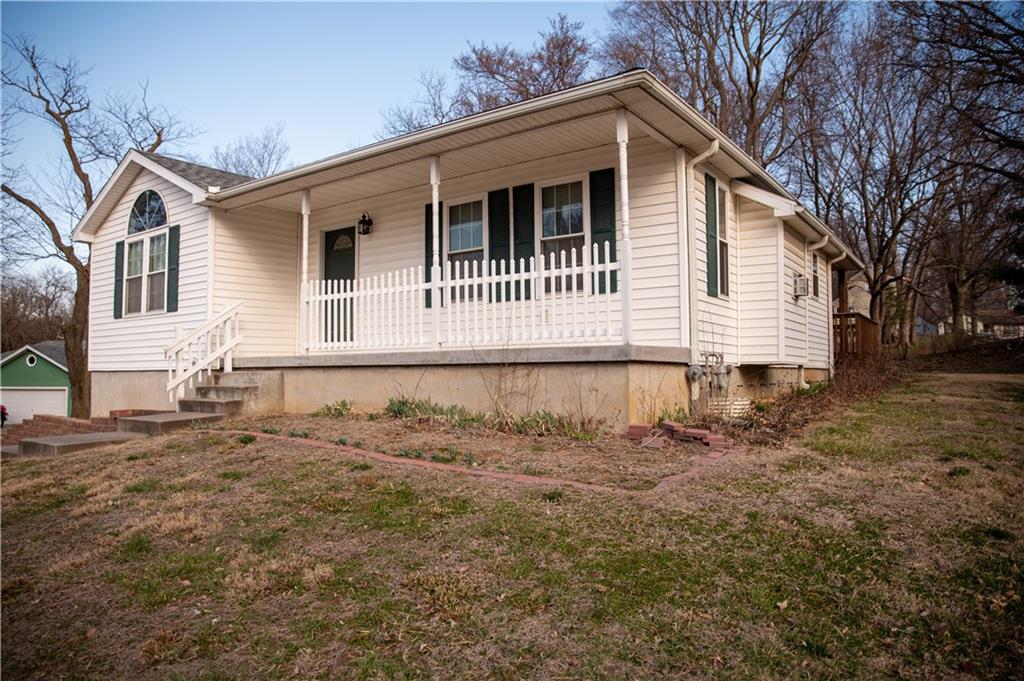1104 Summerfield Court