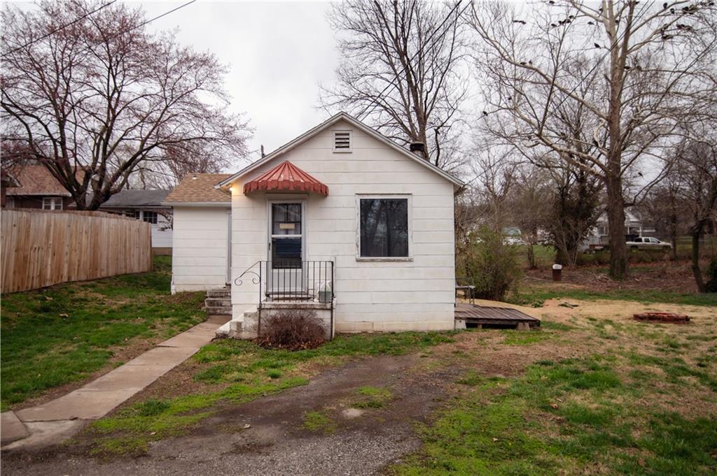 910 N 11th Street