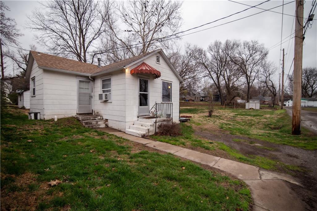 910 N 11th Street