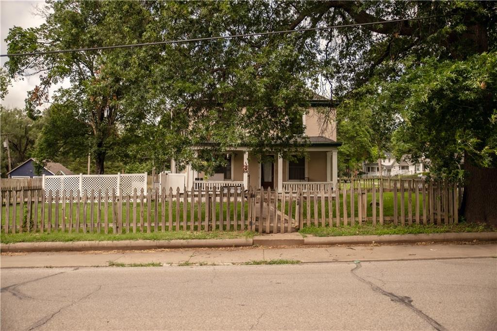 825 N 10th Street