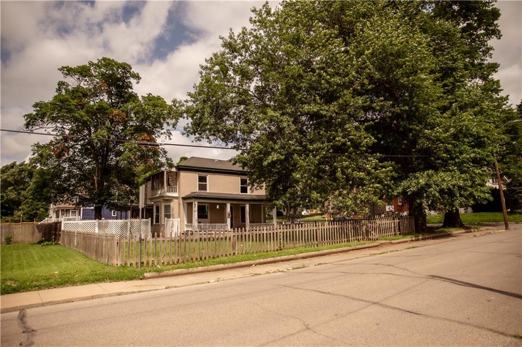 825 N 10th Street