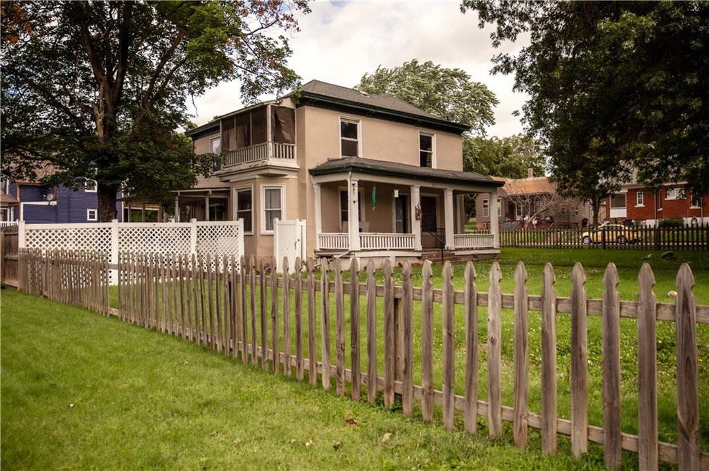 825 N 10th Street