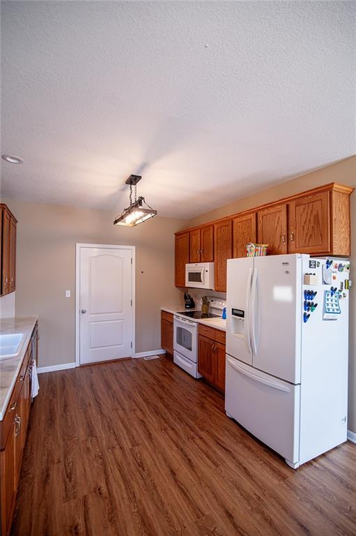 1702 Bluebird Court