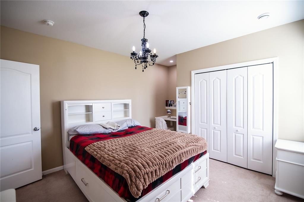 1702 Bluebird Court