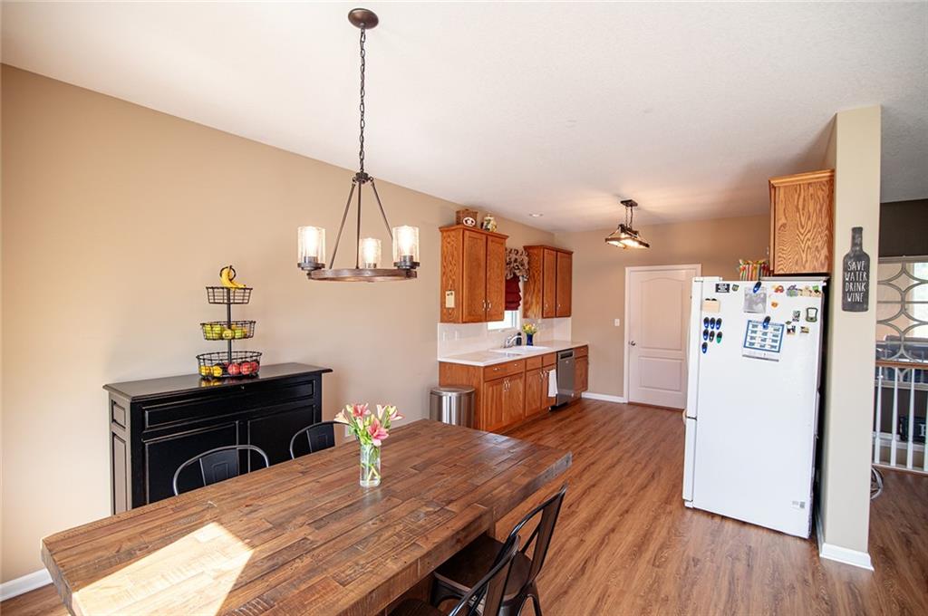 1702 Bluebird Court