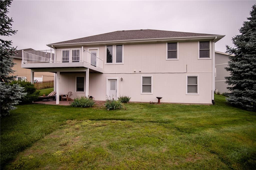 1702 Bluebird Court