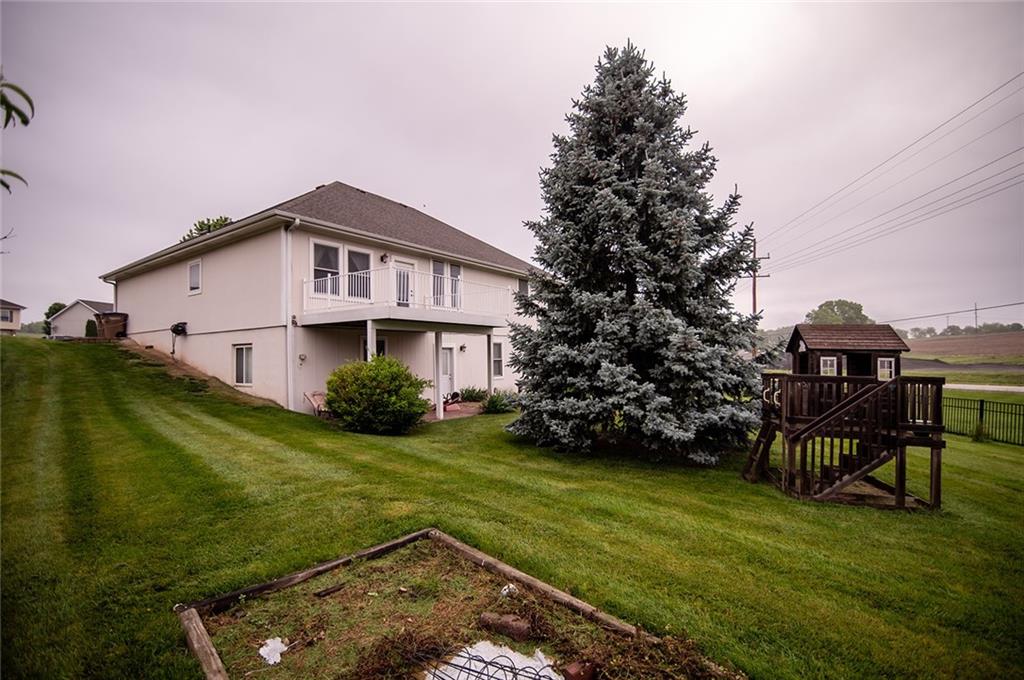 1702 Bluebird Court