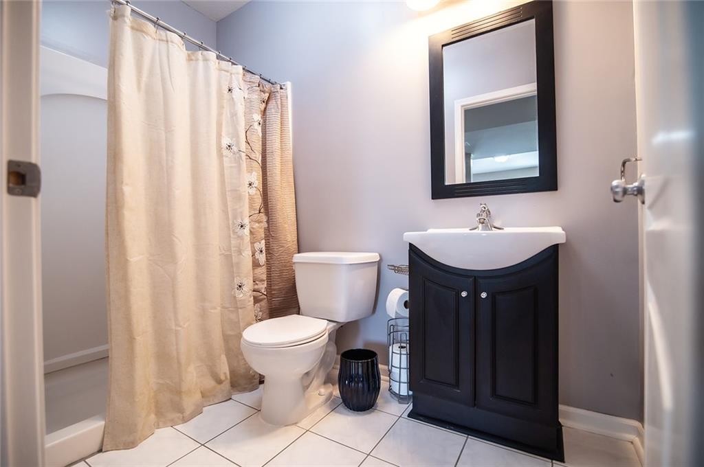 1702 Bluebird Court