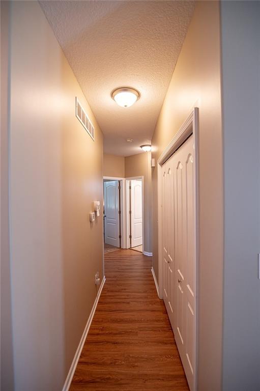1702 Bluebird Court