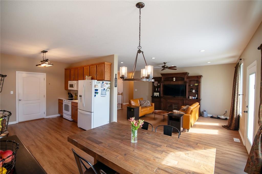 1702 Bluebird Court