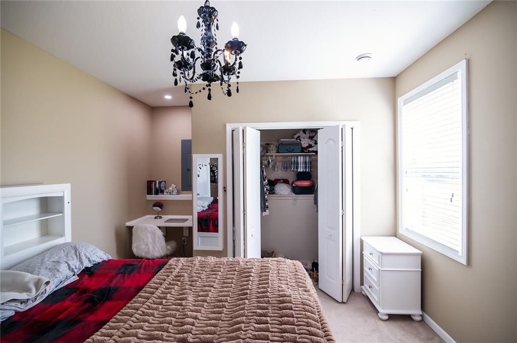 1702 Bluebird Court