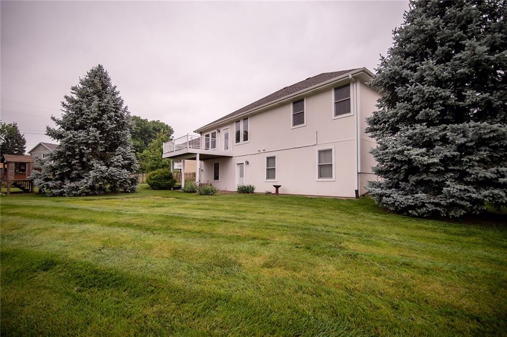 1702 Bluebird Court