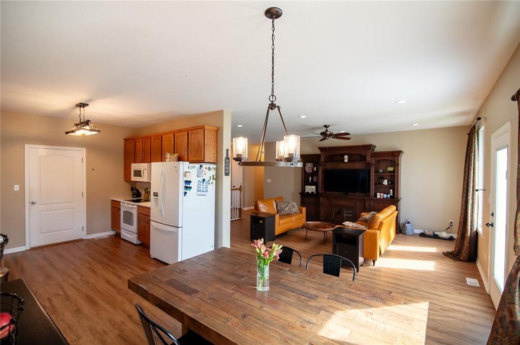 1702 Bluebird Court