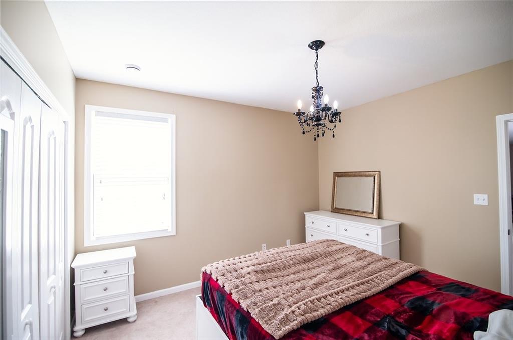 1702 Bluebird Court