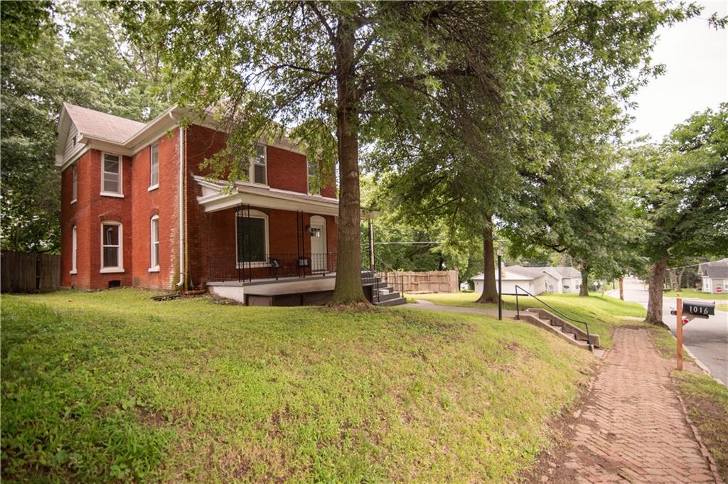 1016 N 10th Street