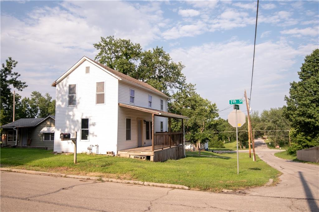 1448 S 7th Street