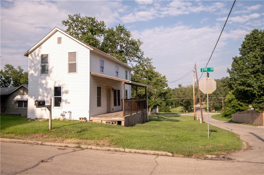 1448 S 7th Street