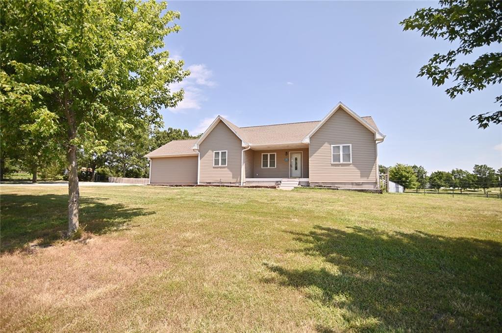 5483 Edwards Road