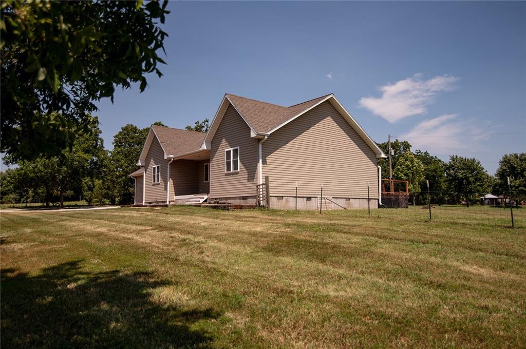 5483 Edwards Road