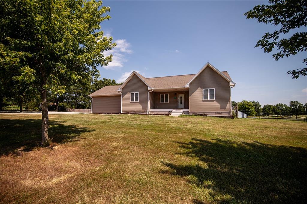 5483 Edwards Road