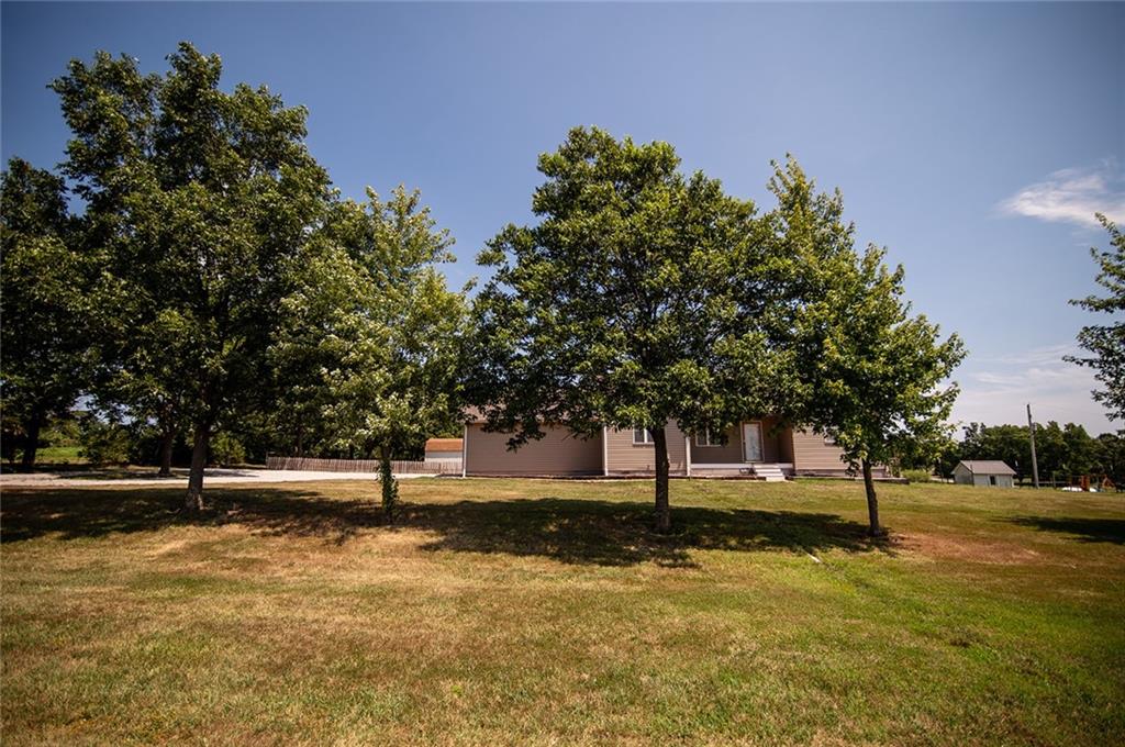 5483 Edwards Road