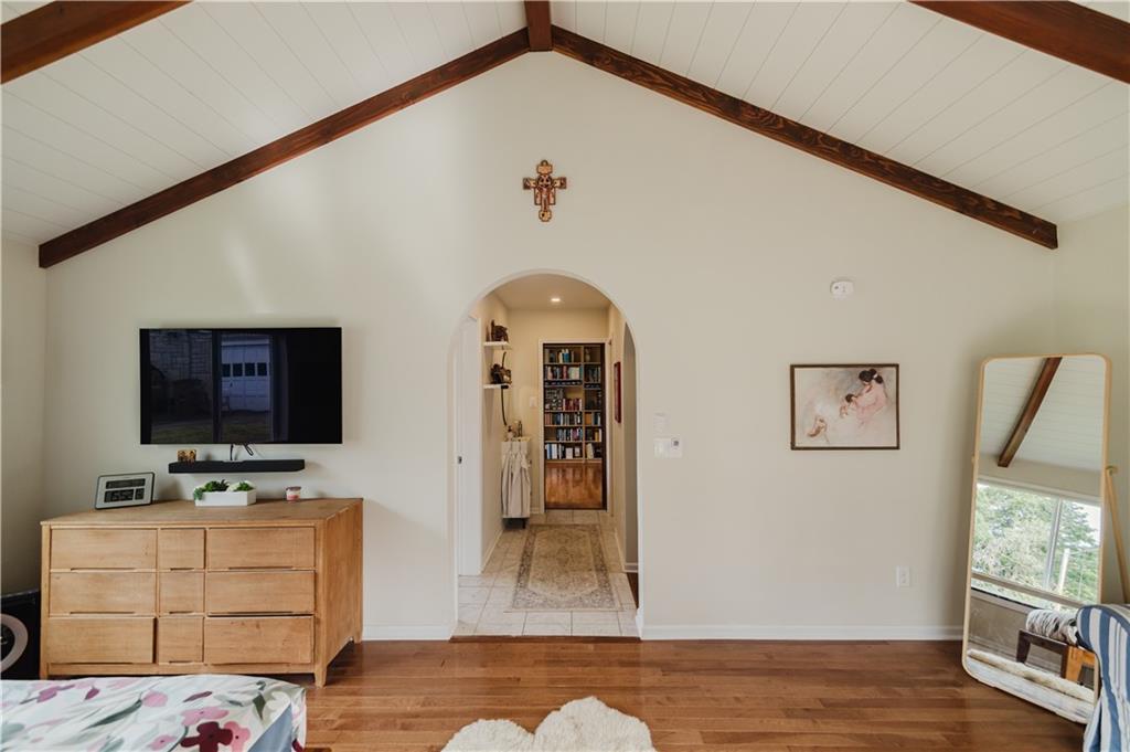 1105 Riverview Drive