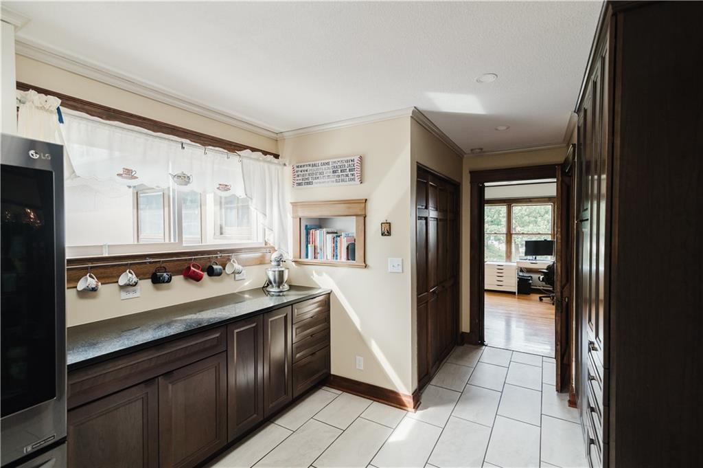 1105 Riverview Drive