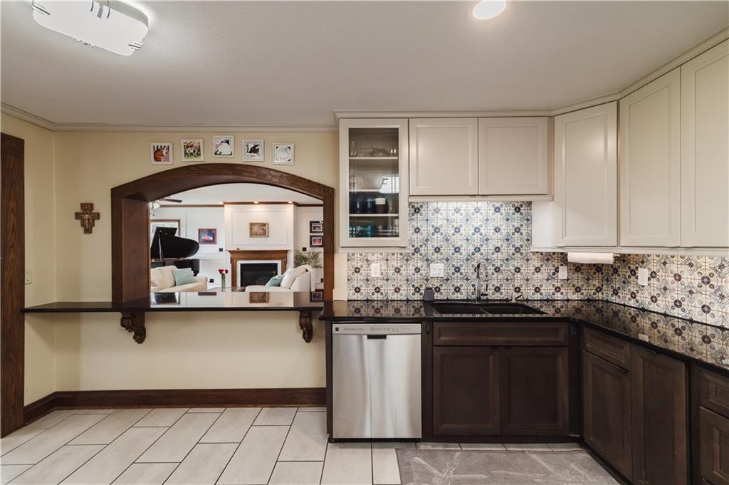 1105 Riverview Drive