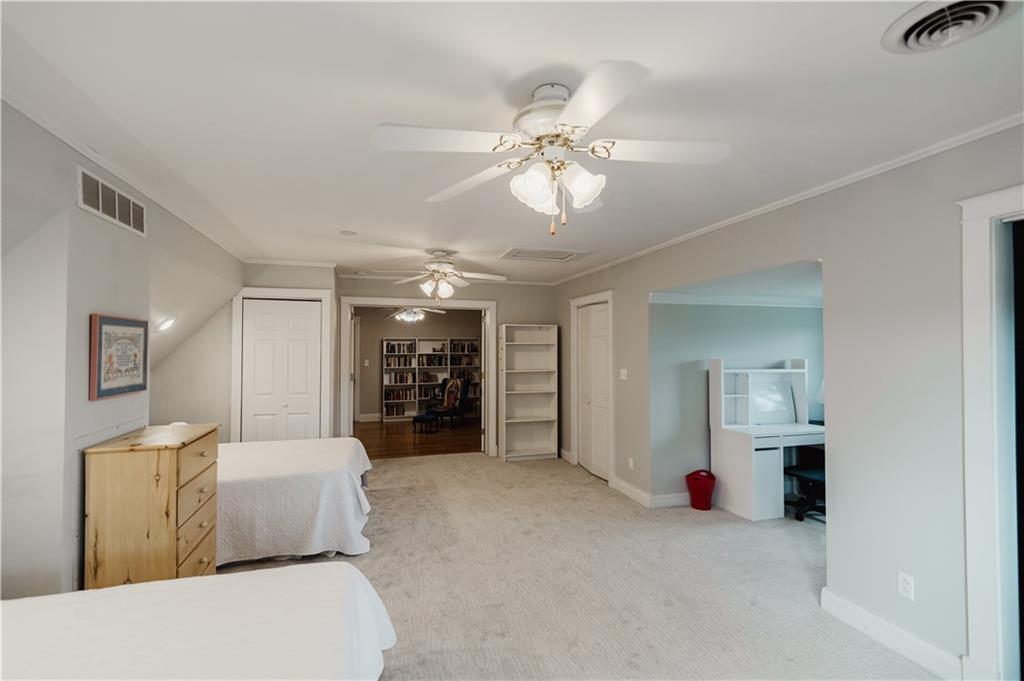 1105 Riverview Drive